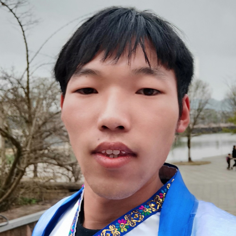 缠绵和青衫的照片
