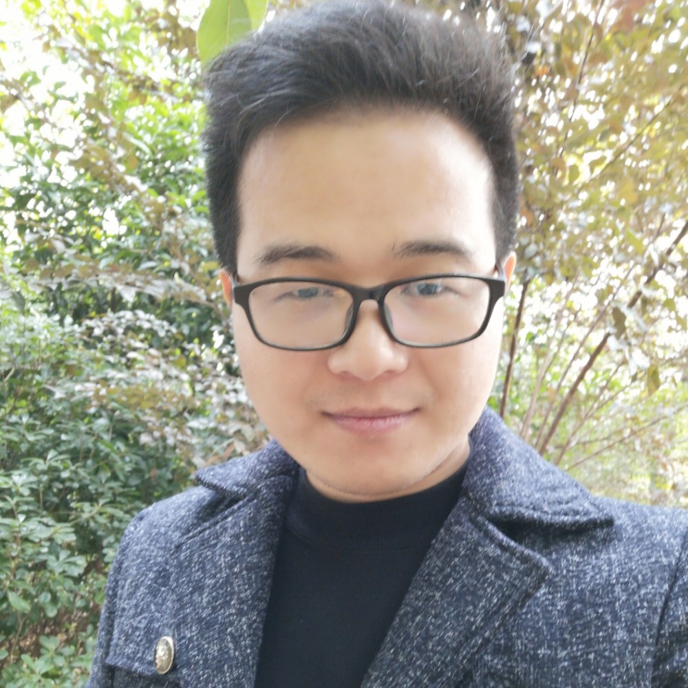 李丶白白的照片