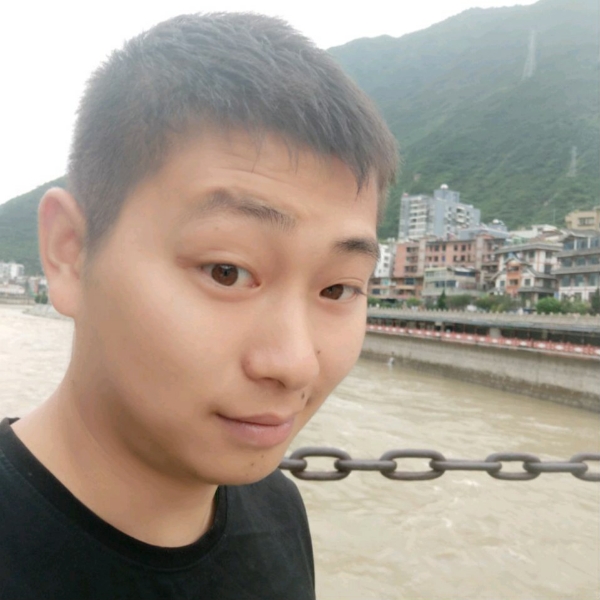 隐形说板凳的照片