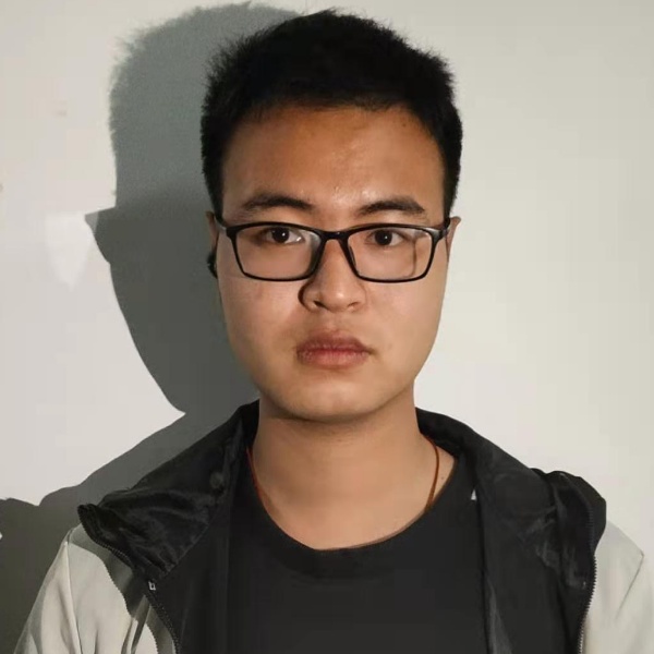 书本漫步俊秀的照片