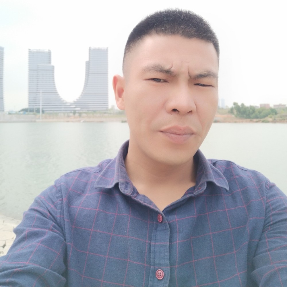 快乐老三的照片