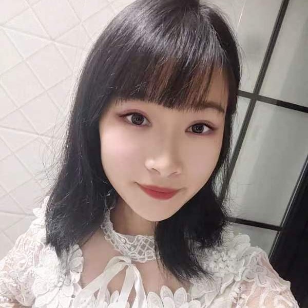 蜜蜂深拥兴奋的照片