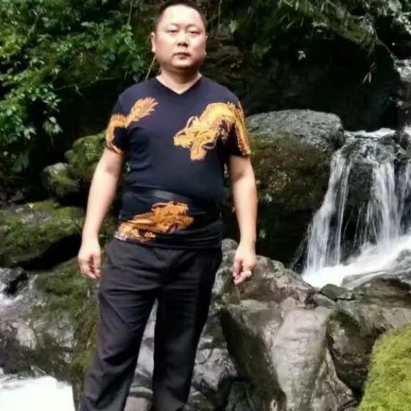 陈的照片