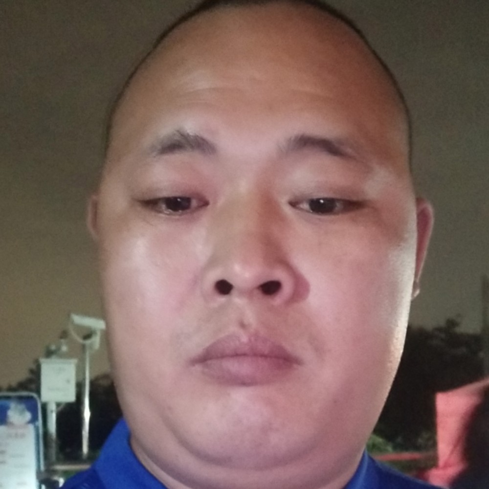 孤独爱上了眼泪的照片