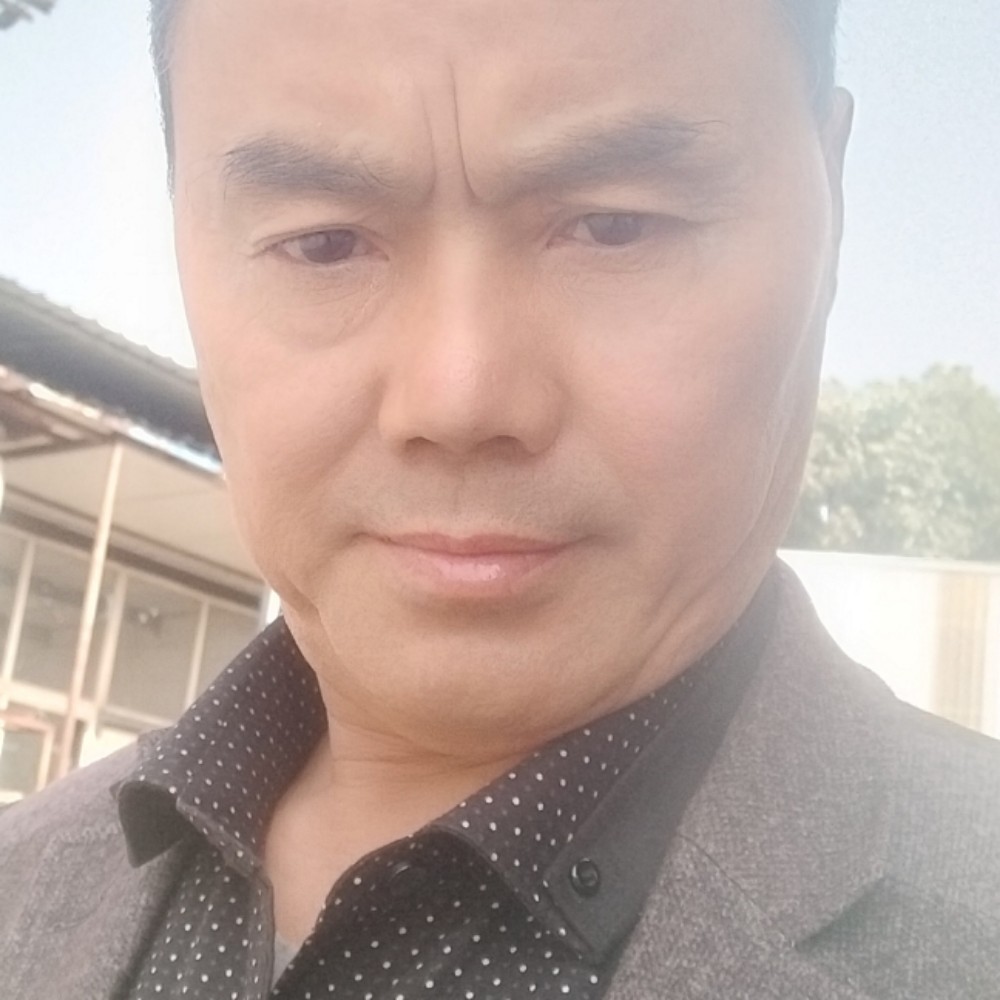 帅气韶华的照片
