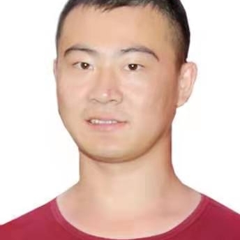 龙猫迎帅气的照片