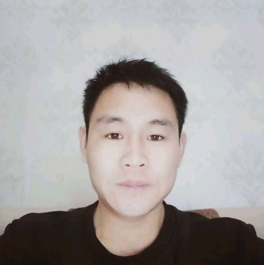 愤怒那老师的照片