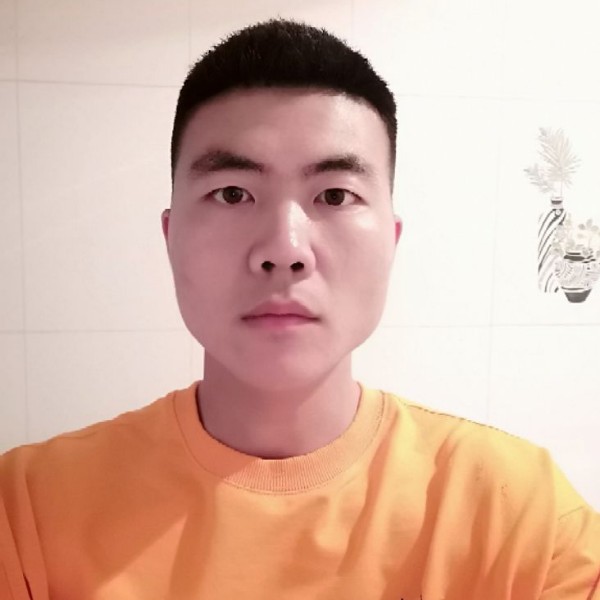 怕黑吃醋小伙的照片