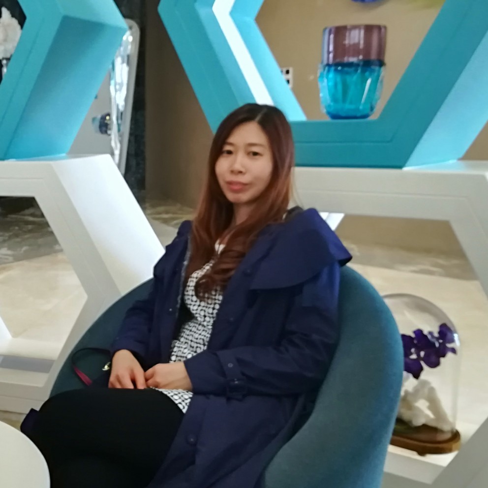 英妞妞的照片