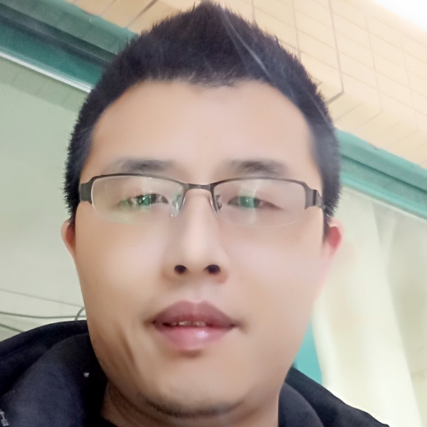 H随风的照片
