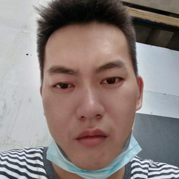 黄少锋的照片