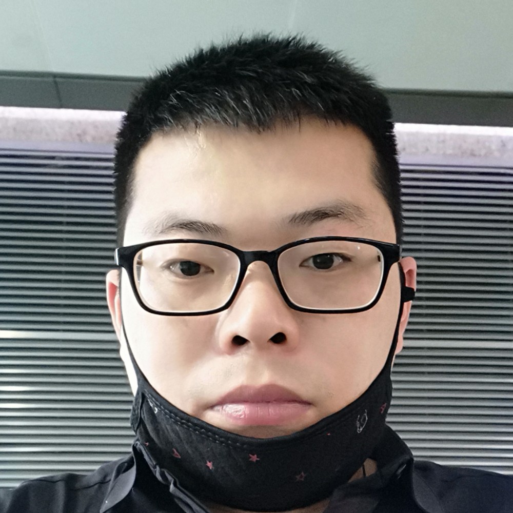 娚仁的照片