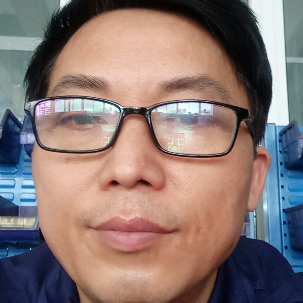 边城阆子的照片