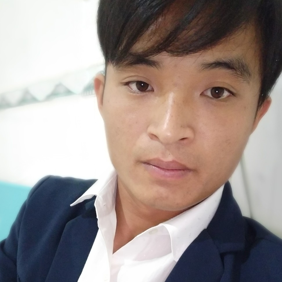 東 紅的照片