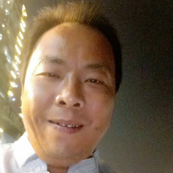 伤痕g累累的照片