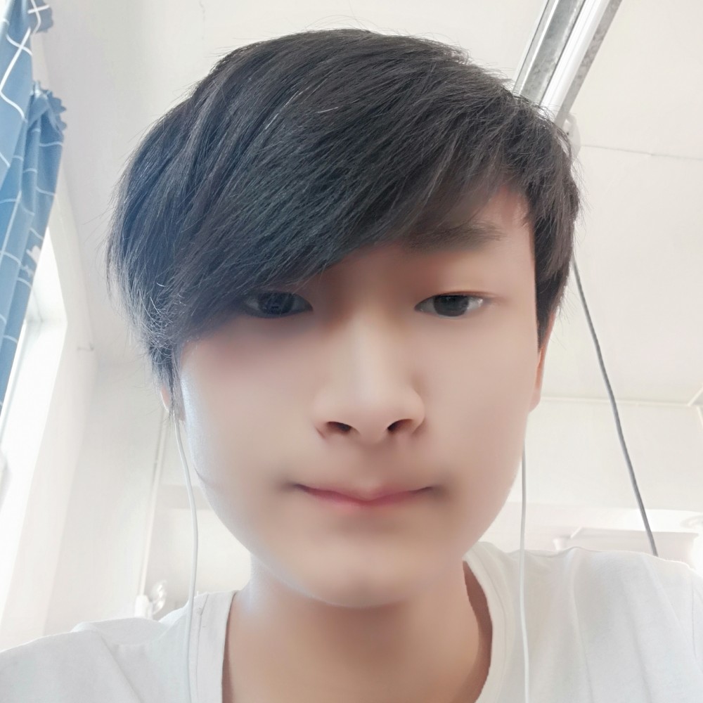 小生目前单着的照片
