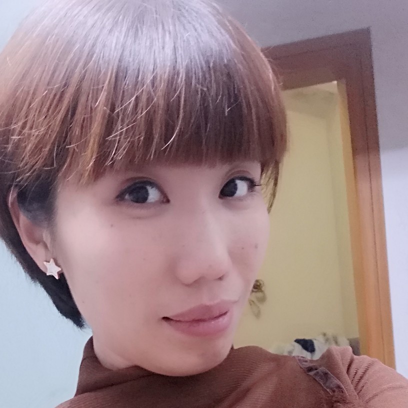 笑时梅香的照片