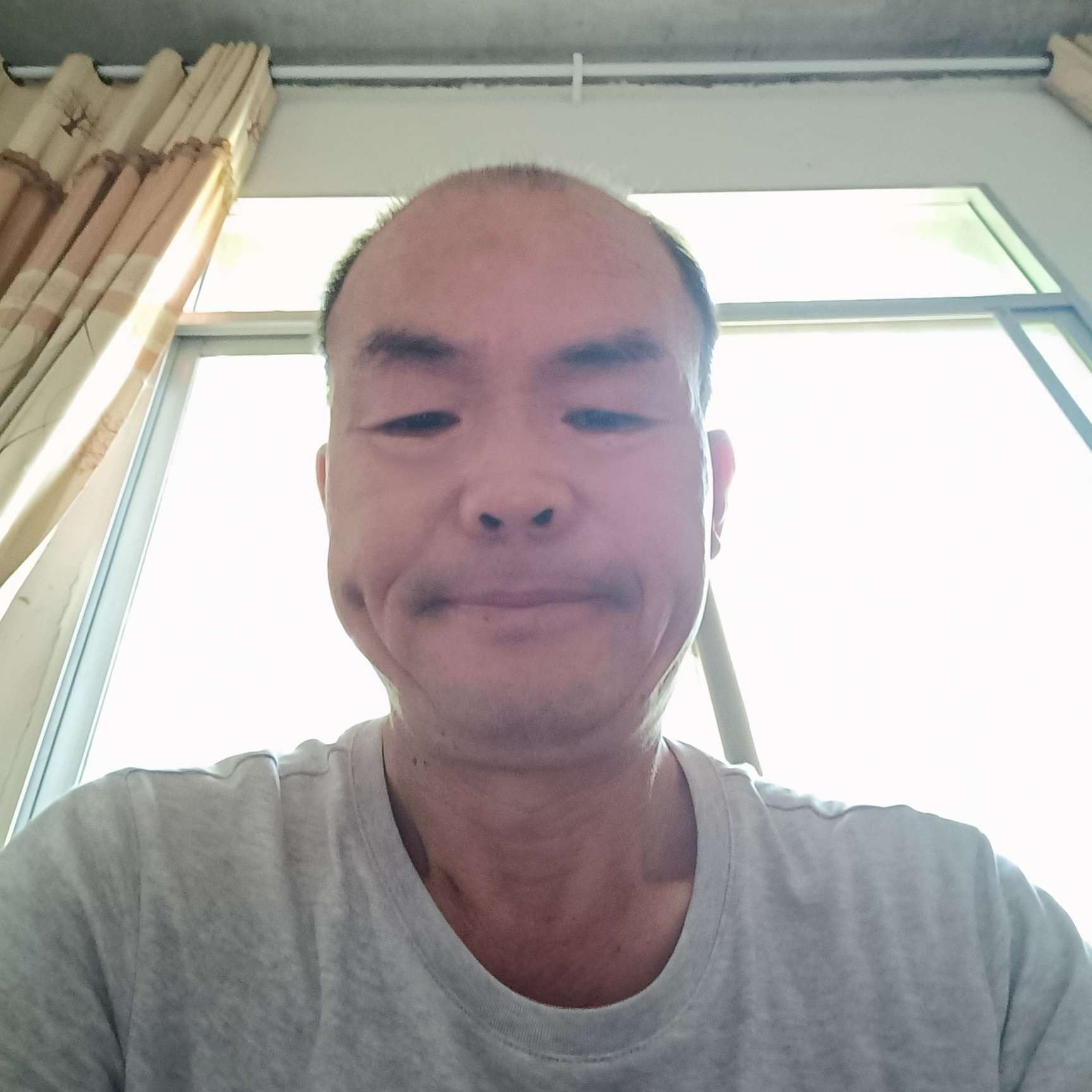 樱桃邂逅羞涩的照片