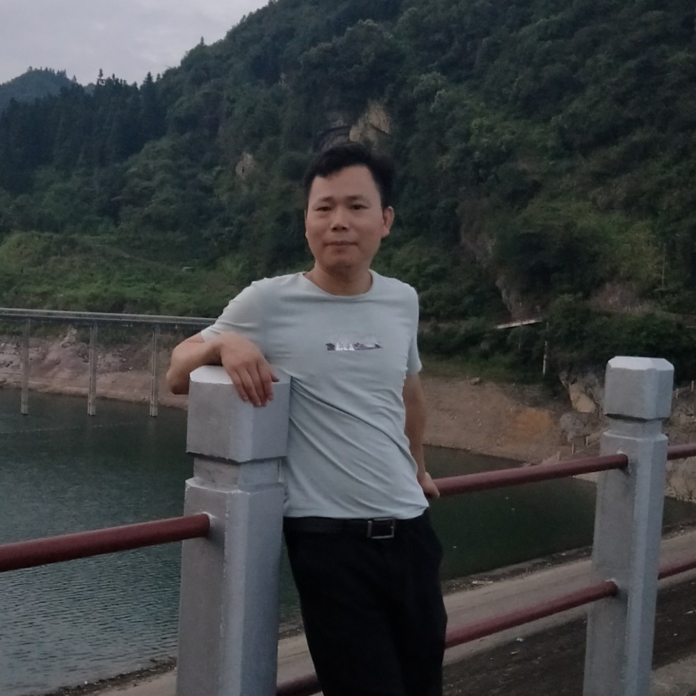 赵进的照片