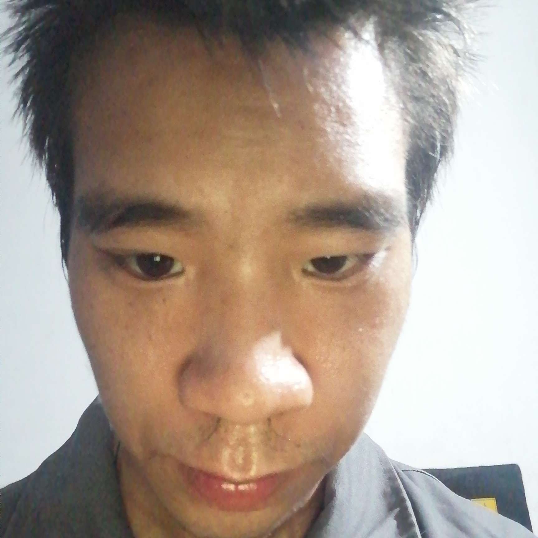 兴奋倾心日记本的照片