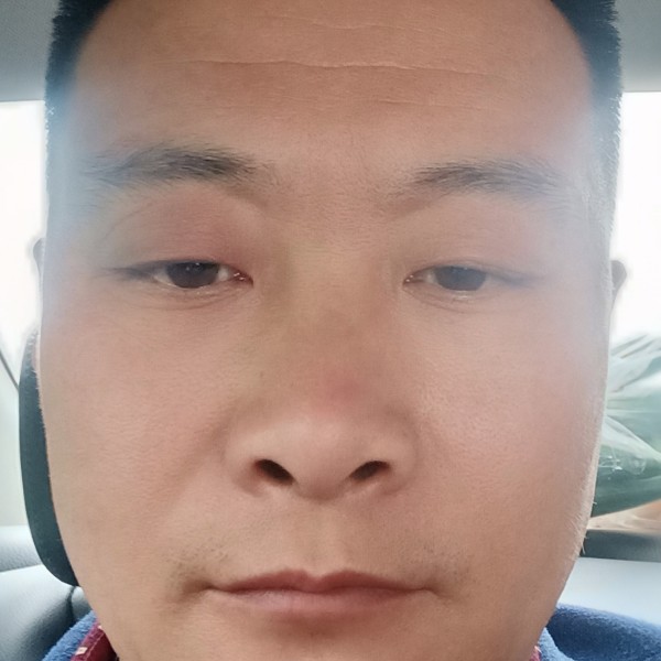 碧蓝蹙眉小蝴蝶的照片