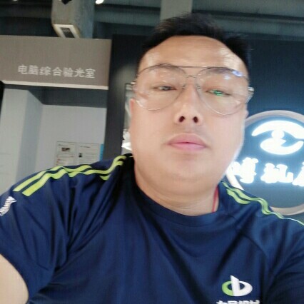 小陈红的照片
