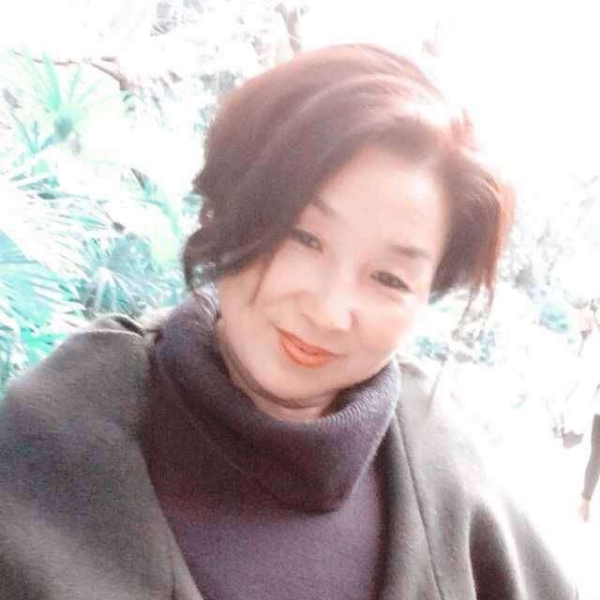 谨慎春媱的照片