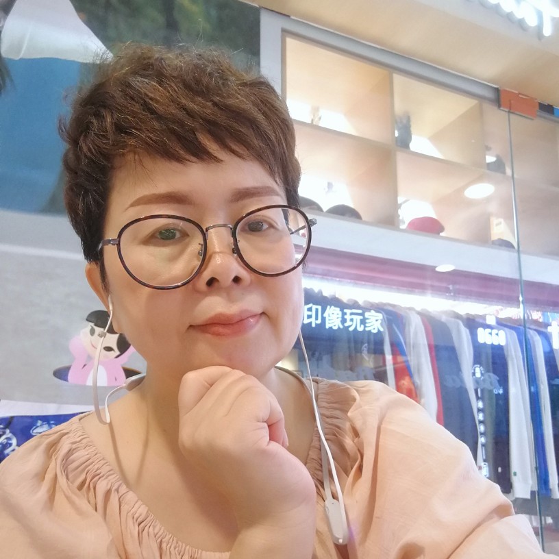 小梅彩929的照片