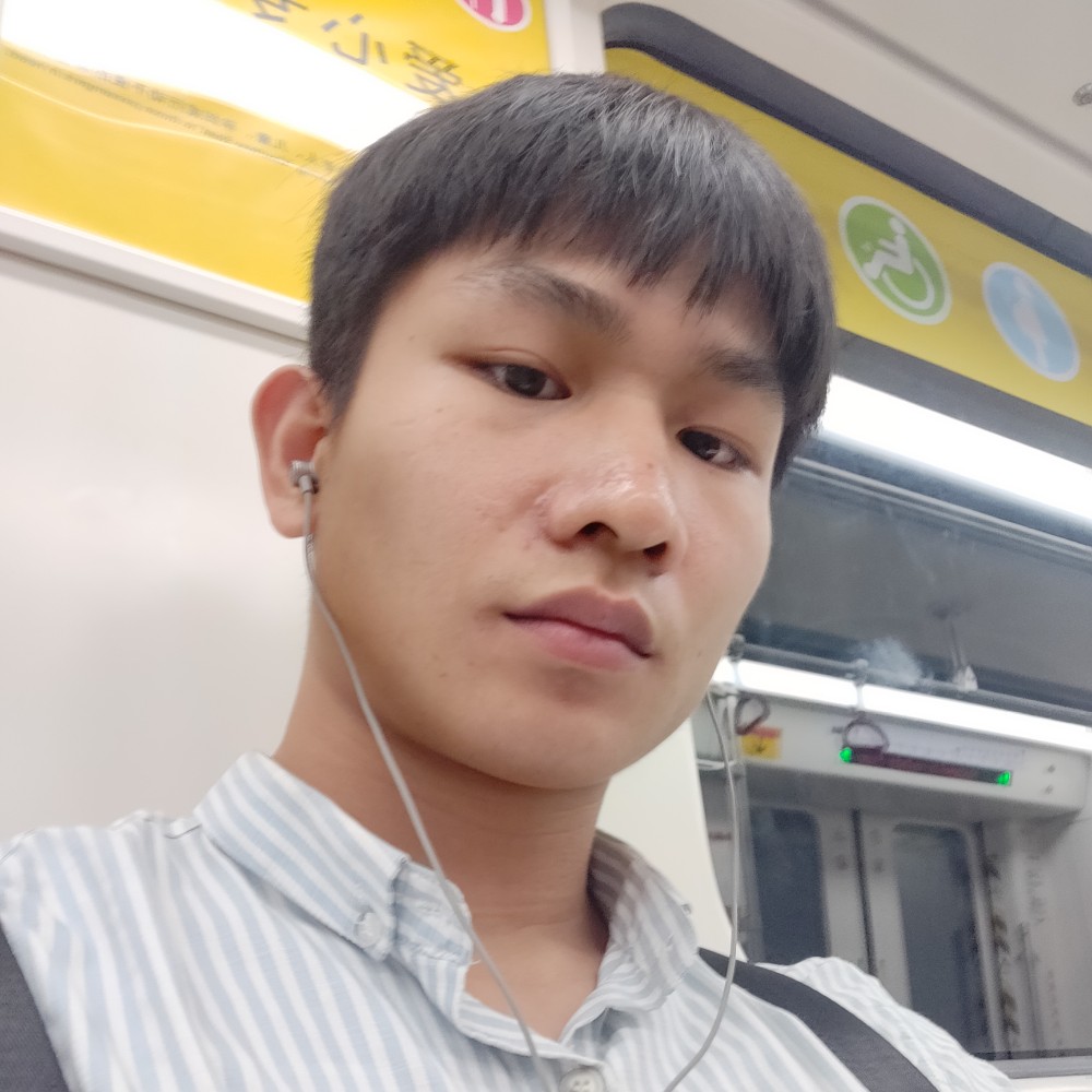 默默漫步过客的照片