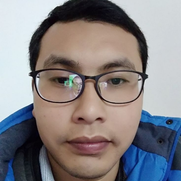 鱼游大海的照片
