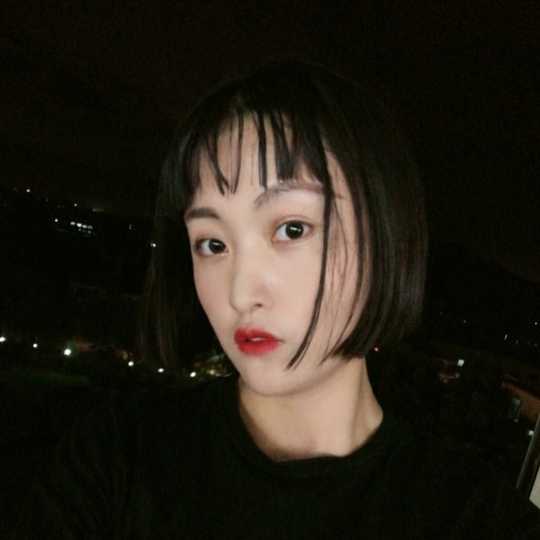 丫头的照片