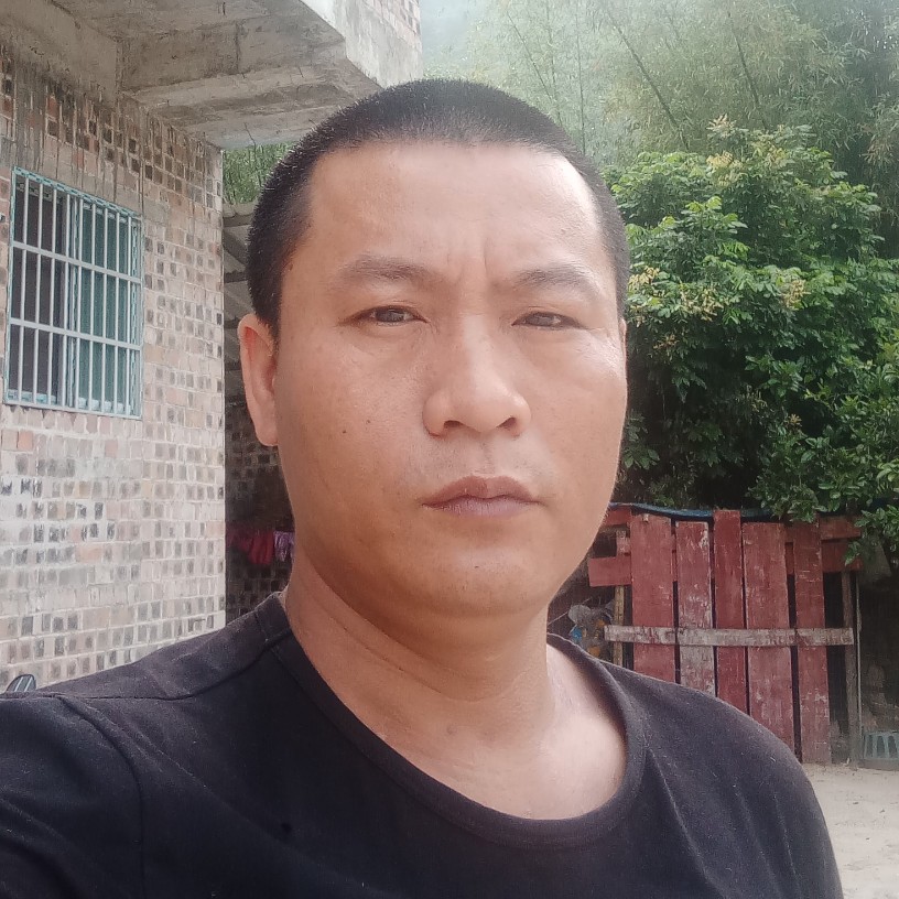 韩正标的照片