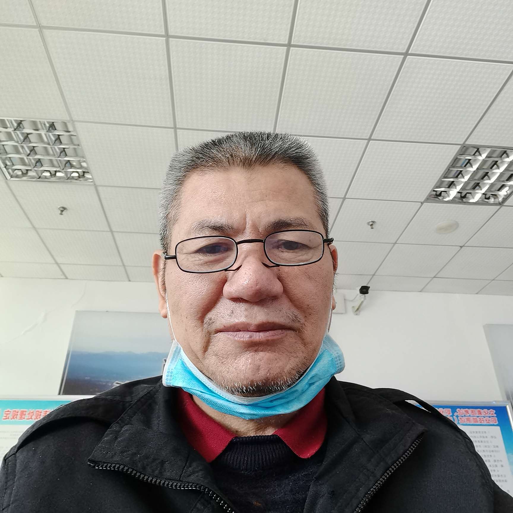 冰淇淋闻儒雅的照片