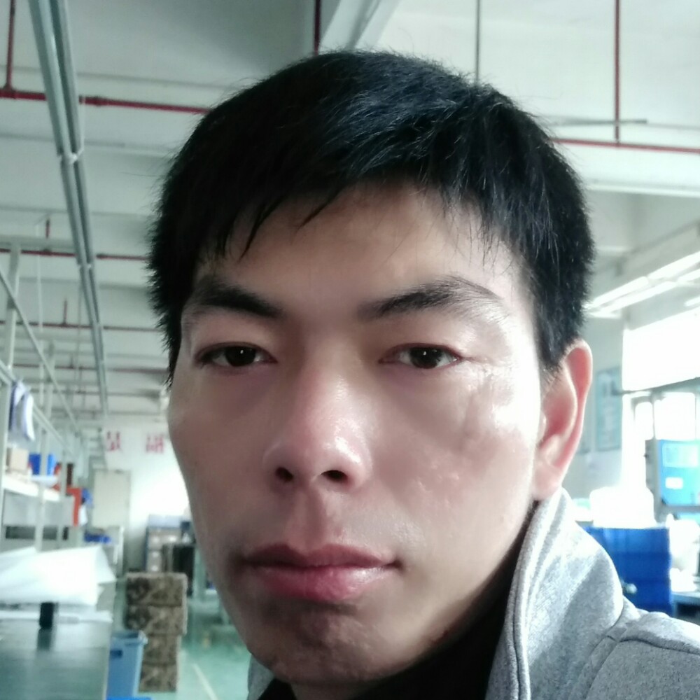 错落热狗的照片