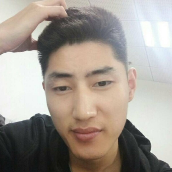 踏实和玫瑰的照片