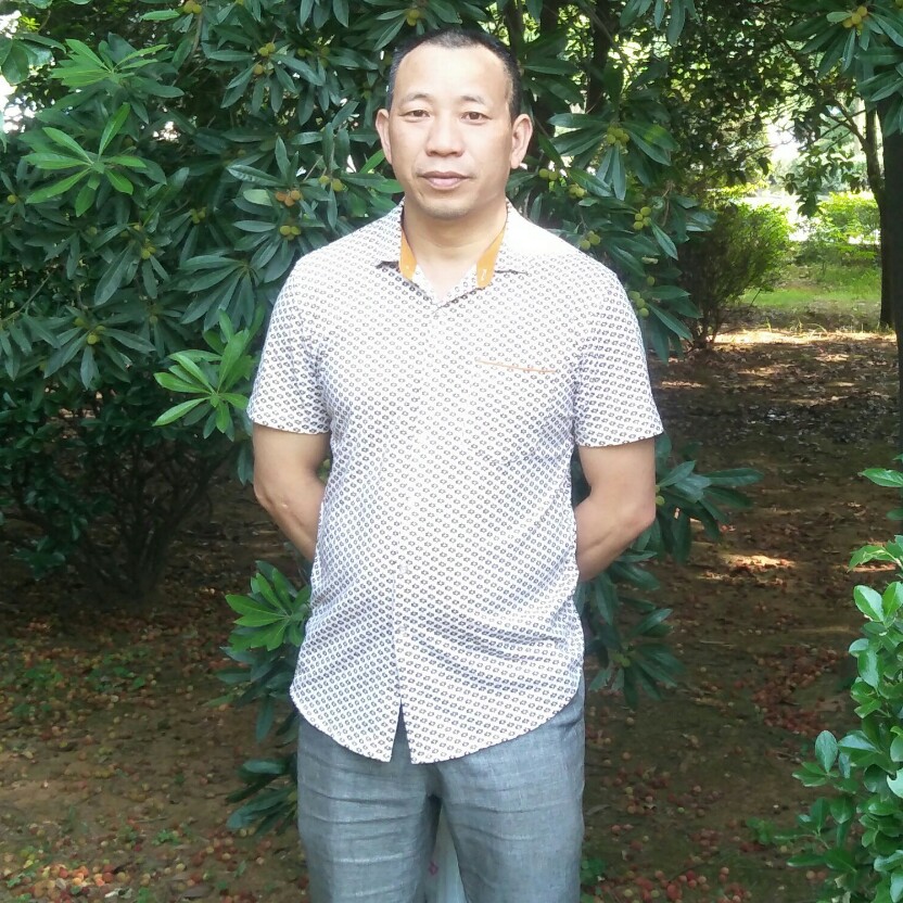 落拓耳机的照片