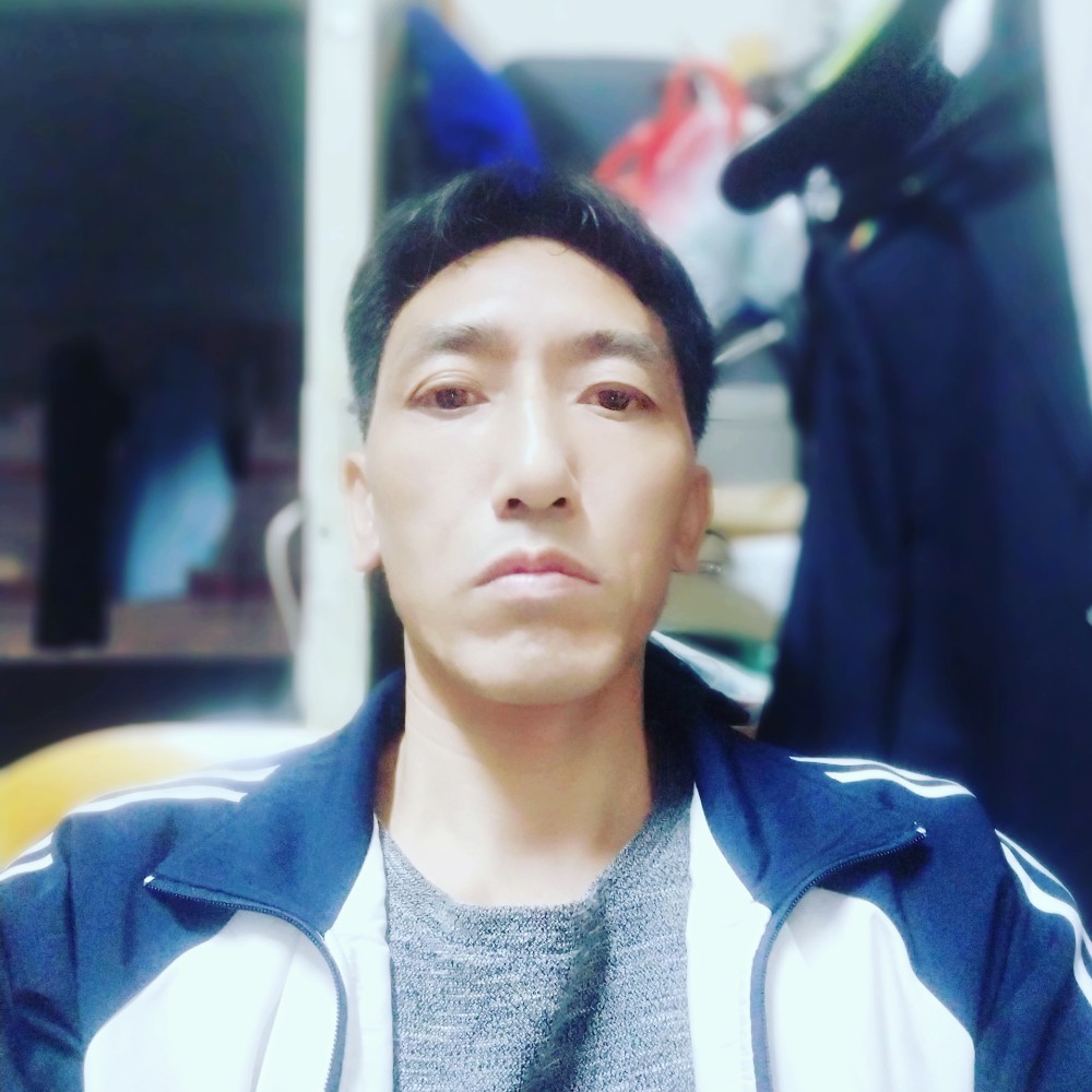 平平淡淡笑对人生的照片