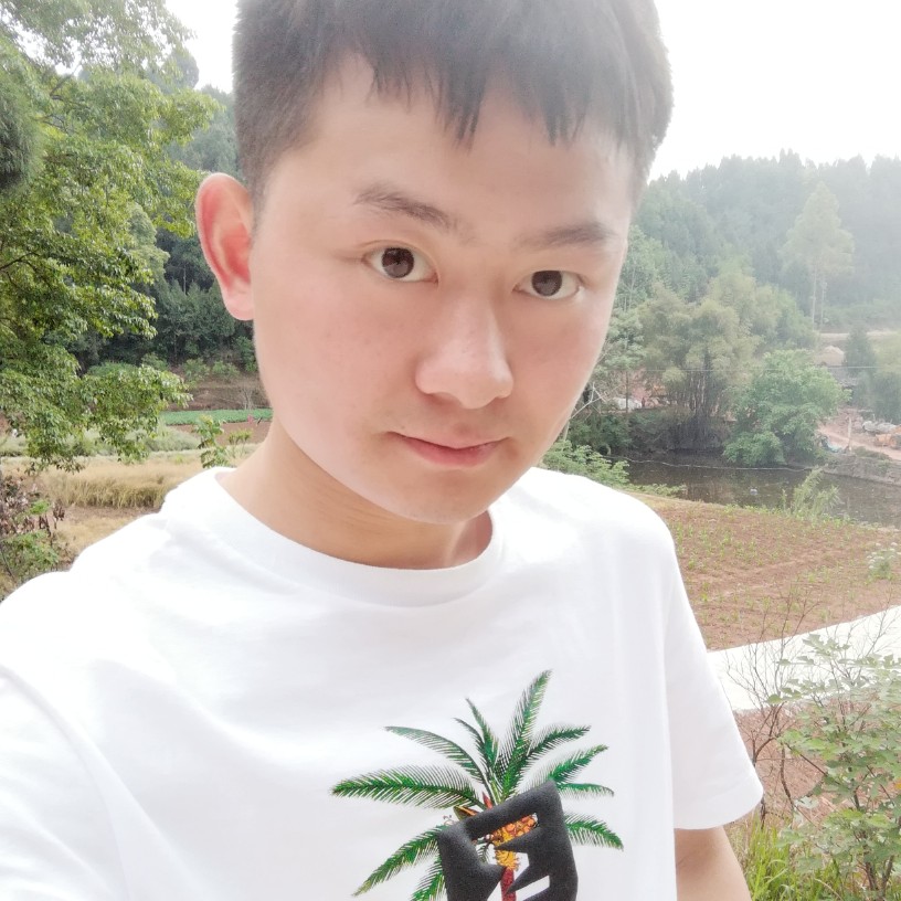 西蓝花炒虾仁的照片