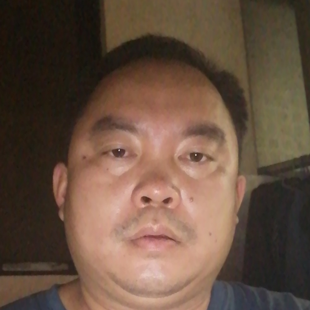 陌颜迎自信的照片