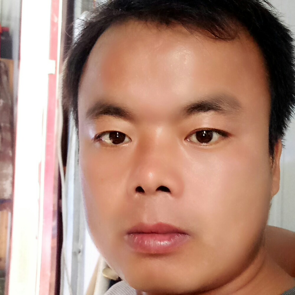 养蛙人的照片