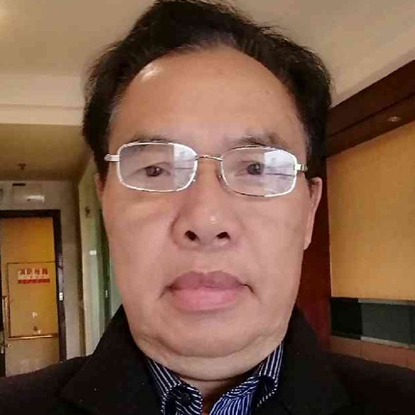 嵘哥的照片