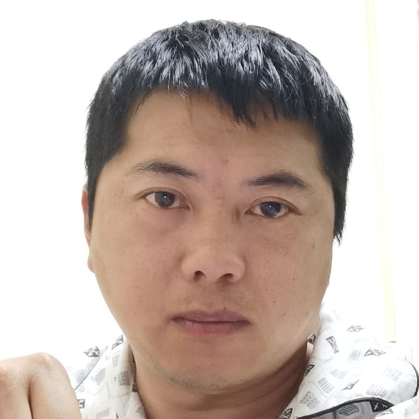 无情苦恋巨人的照片