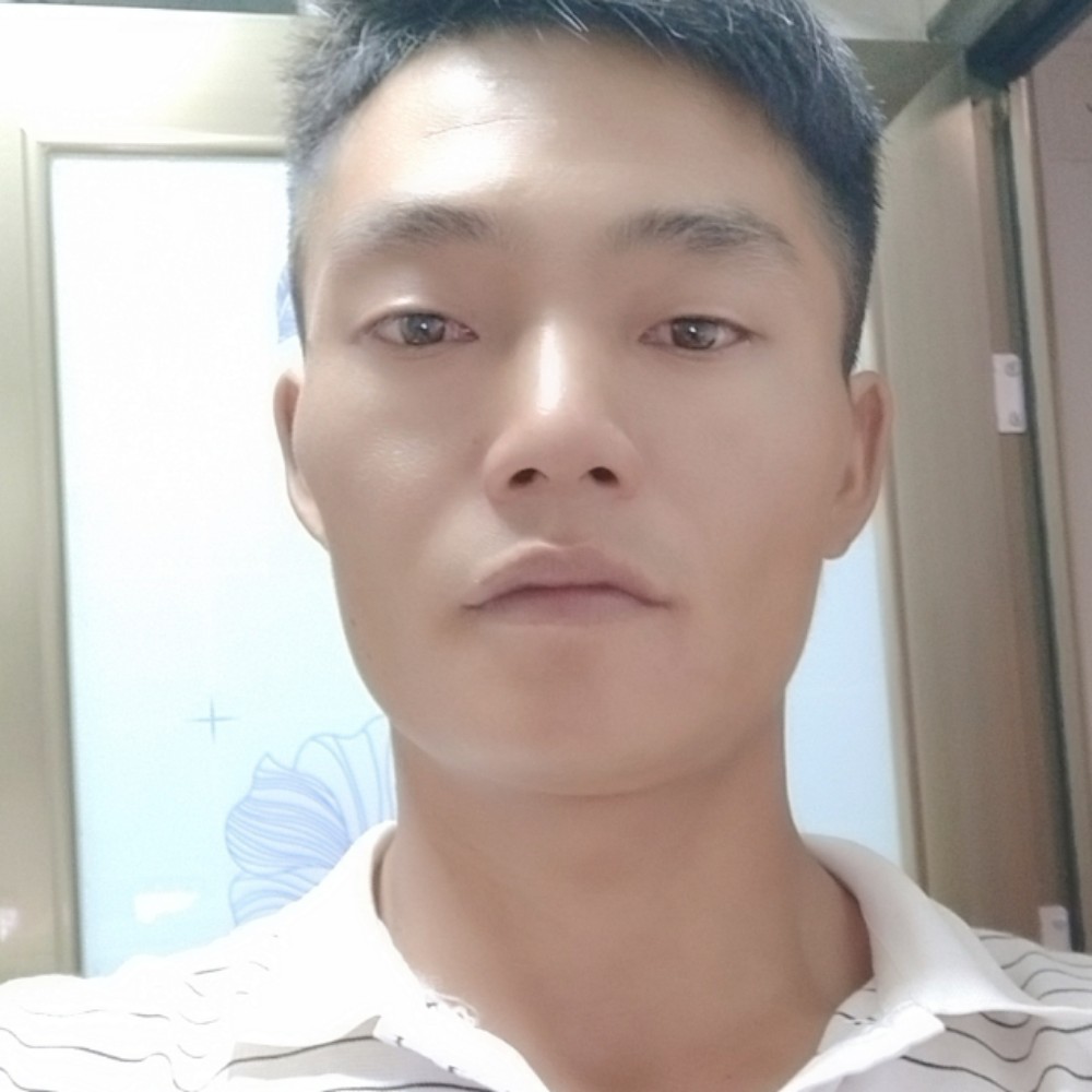 小巧菠萝的照片