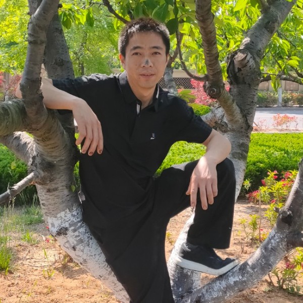 百褶裙扯知性的照片