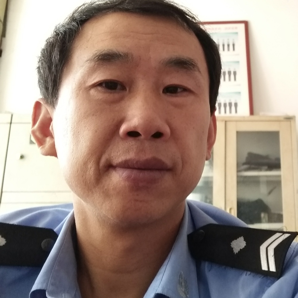 兵哥警察叔的照片