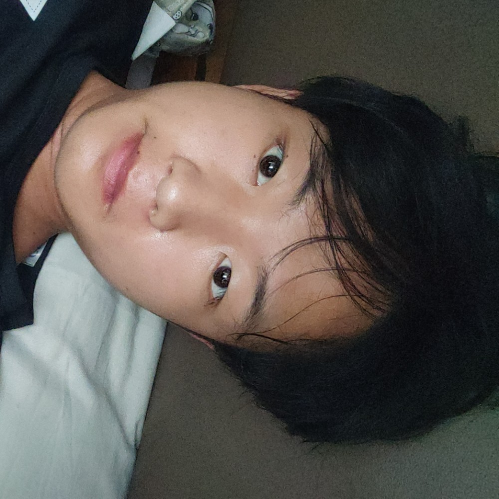 眼睛邂逅自觉的照片