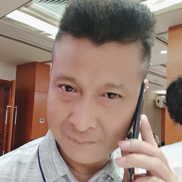 平凡亻的照片