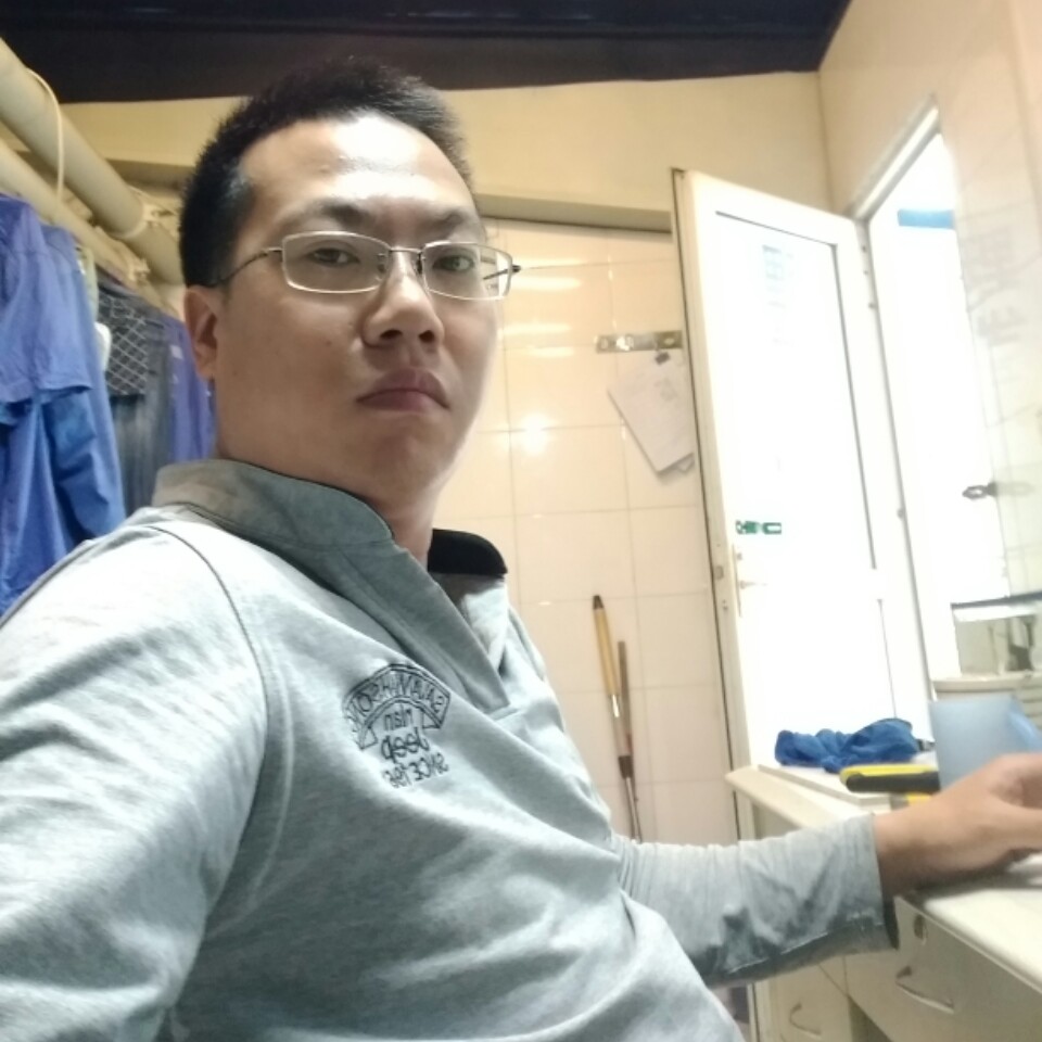 炙热酒窝的照片