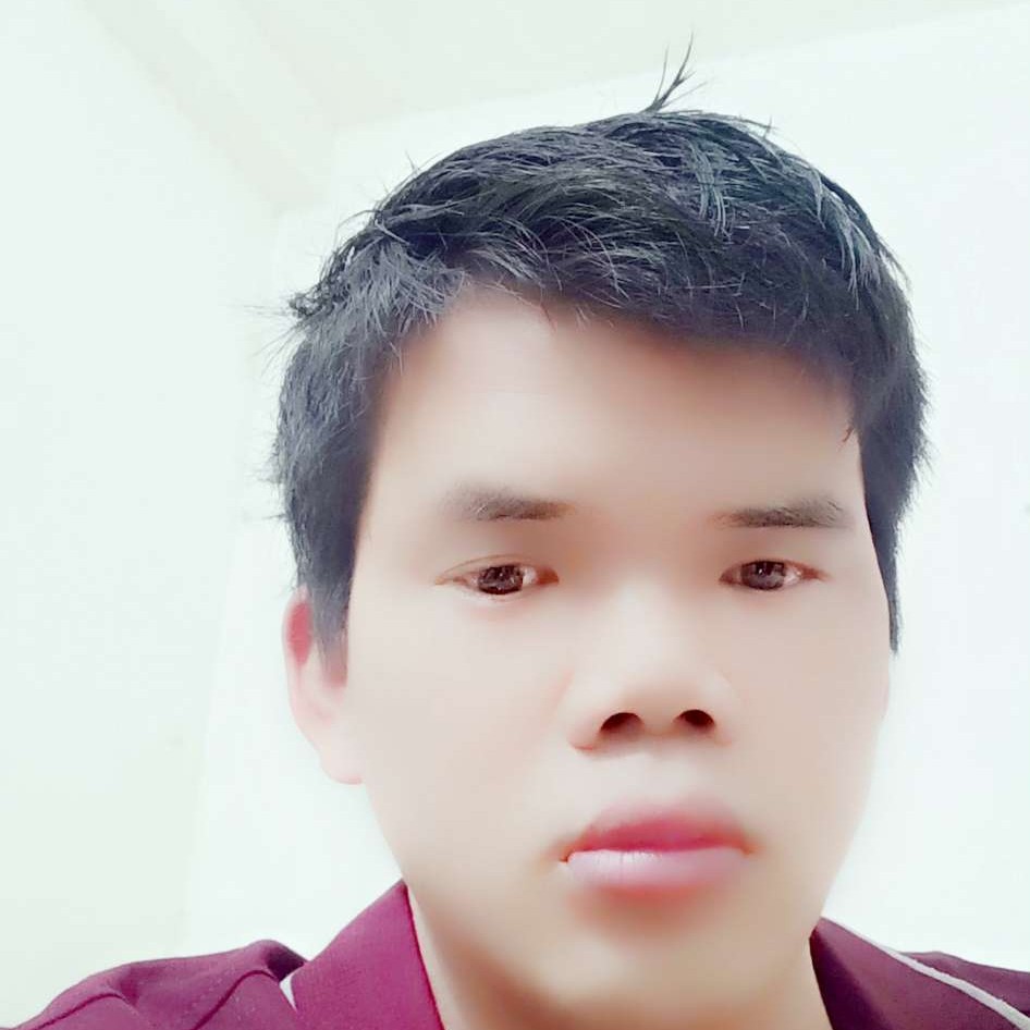 孤單迎荷花的照片