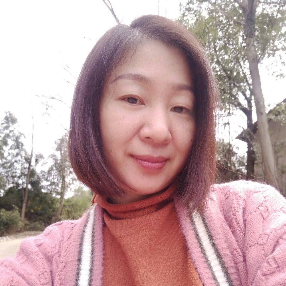 背后相许天空的照片